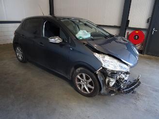 Peugeot 208 1.2 VTI