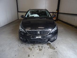 Peugeot 308 1.5 HDI