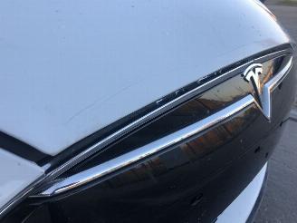 Tesla Model S 85 picture 7